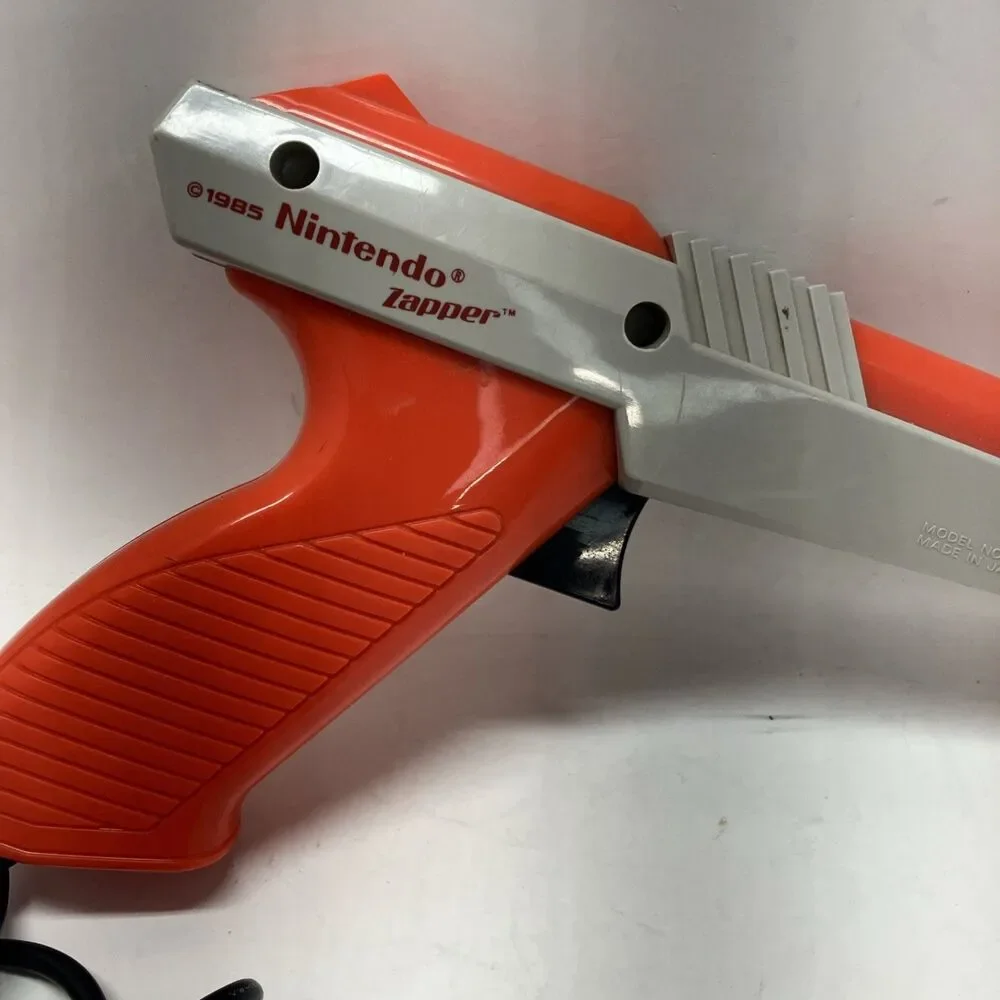 OEM Nintendo Orange NES Zapper Light Gun Duck Hunt Controller NES-005